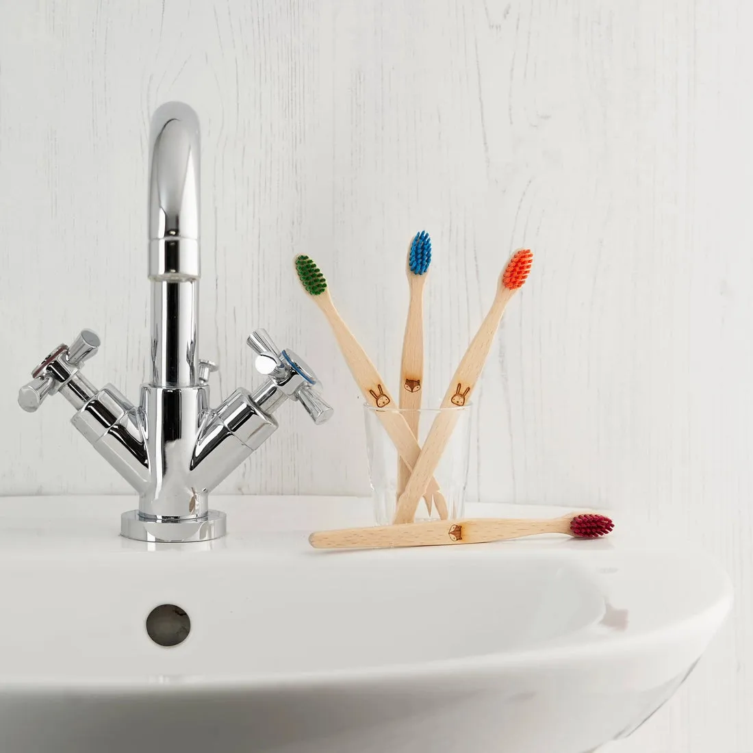 Plant-Based Wood Toothbrush, Rabbit